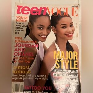 Teen Vogue Magazine - November 2009 Issue